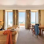 Hotel De 4*