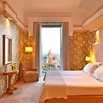 فندق De 4*
