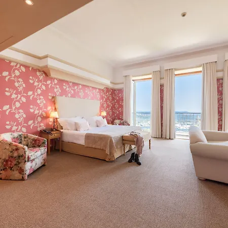 De 4* Βιάνα ντο Καστέλο