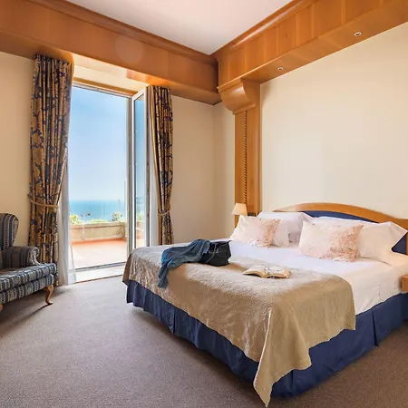 De Otel 4*